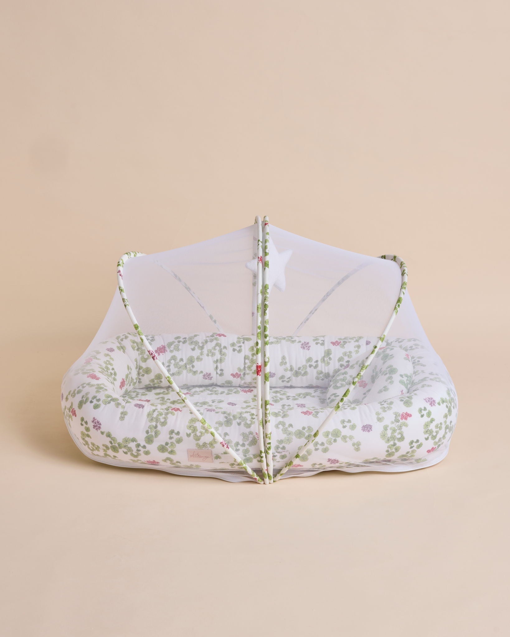 Geranium Signature Baby Nest - Lil Mulberry